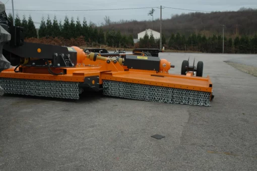 Broyeur GYROMASS Grande culture repliable, déplié