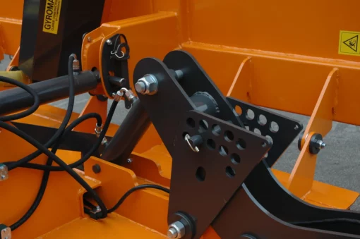Broyeur GYROMASS Grande culture repliable, réglage hauteur de coupe mécanique